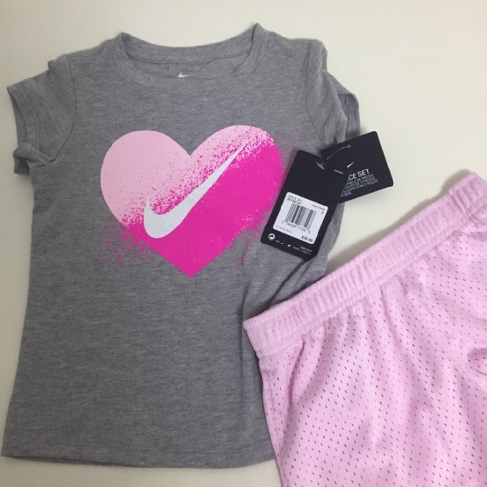 Nike super cute pink outfit 6241 - Picture 2 of 5